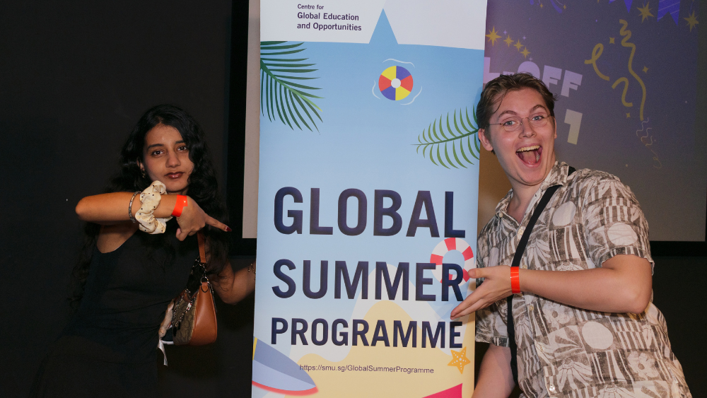 Sven (right) introducing the Global Summer Programme. 