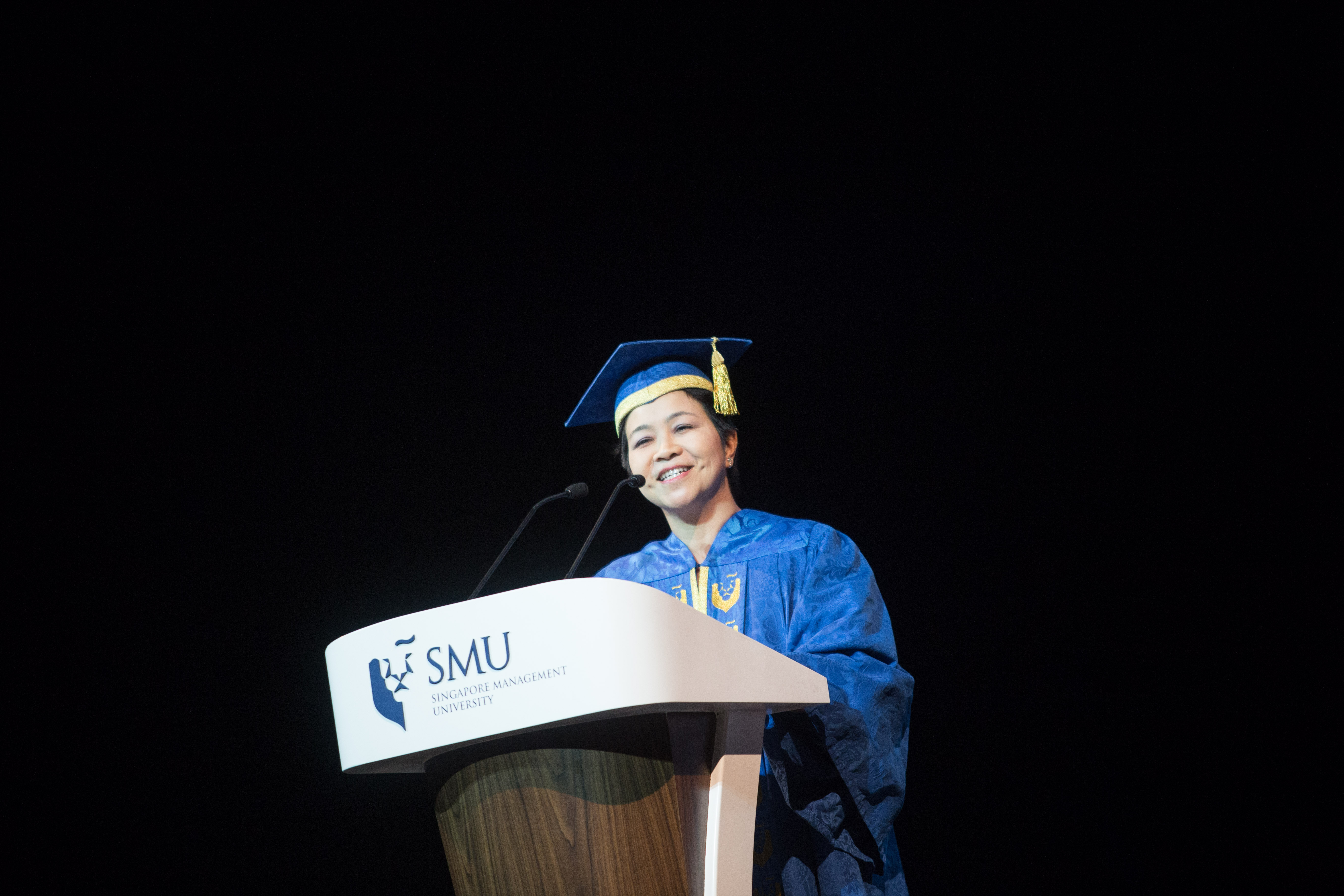SMU Convocation 2014 Guest of Honour Ms Yong Ying-I delivers her keynote address.