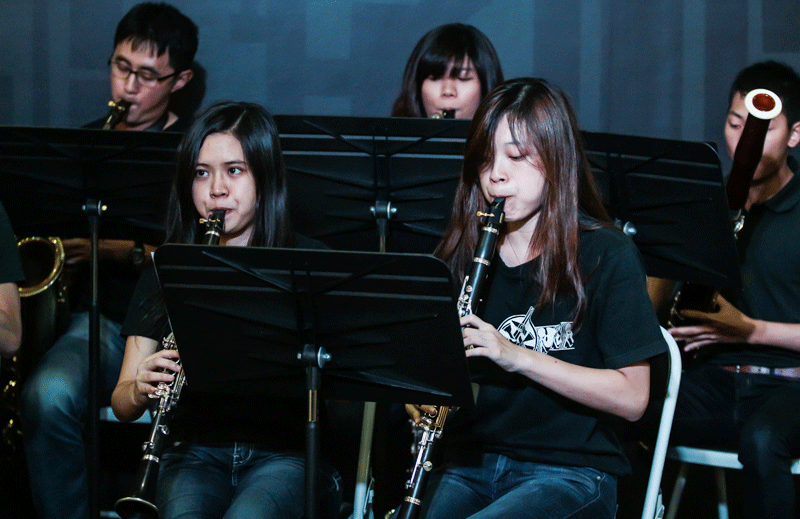 SMU Symphonia treated us to a series of musical performances by their various sections. 