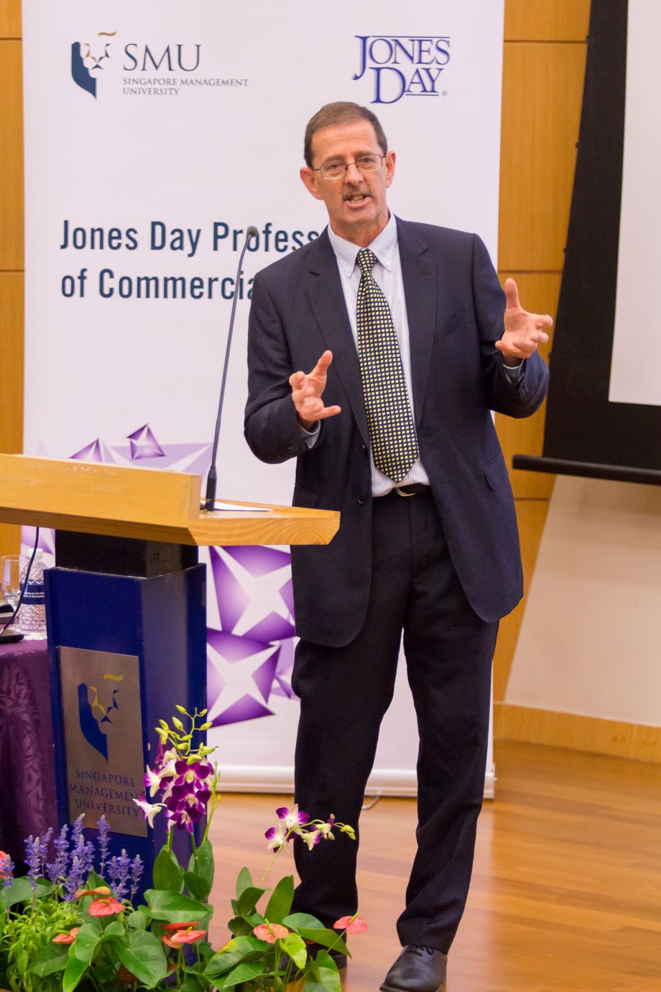 Professor Chris Reed speaking at the Jones Day Professorship of Commercial Law Lecture