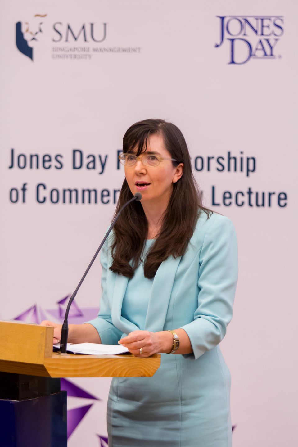 Elizabeth Cole speaking at the Jones Day Professorship of Commercial Law Lecture