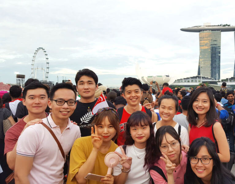 Flying Chalks' student community welcoming foreign friends in Singapore
