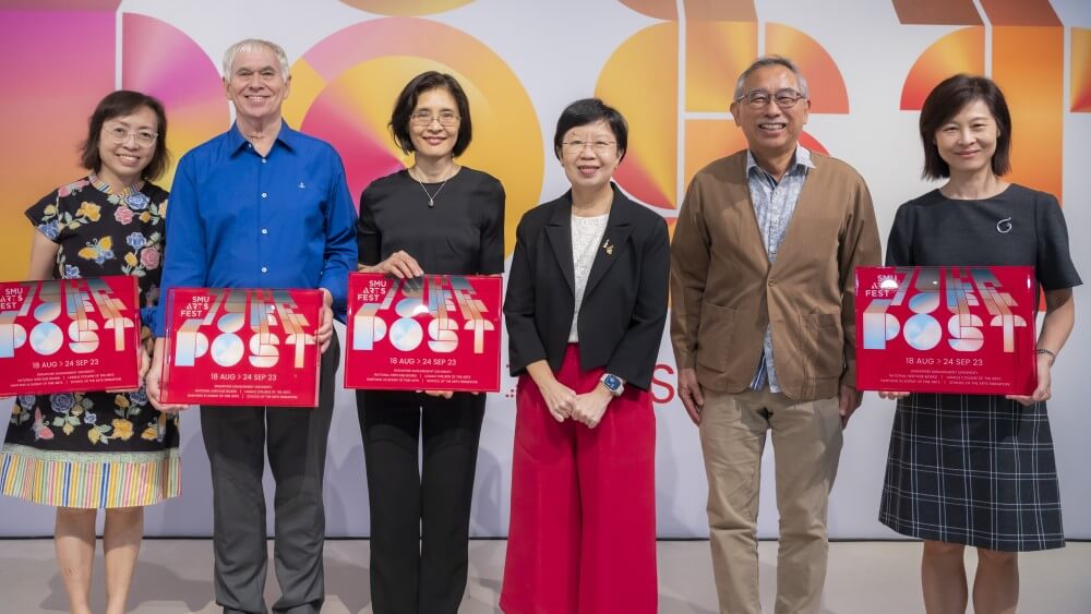 The SMU Arts Festival event launch was graced by (L-R) SOTA Principal Mrs Mary Seah, LASALLE President Prof Steve Dixon, National Heritage Board CEO Ms Chang Hwee Nee, SMU President Prof Lily Kong, UAS Vice-Chancellor Prof Kwok Kian Woon and NAFA President Mrs Tan-Soh Wai Lan