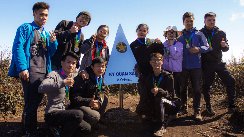Jun Yang (2nd from left) summiting new heights with new friends 